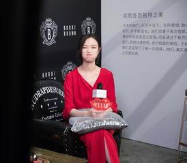女明星网红裙子掉落图片,女明星网红裙子意外掉落瞬间