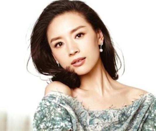 女明星网红戴佛牌,神秘信仰背后的魅力人生