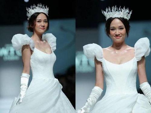 明星网红视频近期走秀,明星网红齐聚T台，演绎时尚潮流盛宴