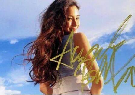 明星网红签字怎么写好看,如何打造个性鲜明、赏心悦目的签名风格