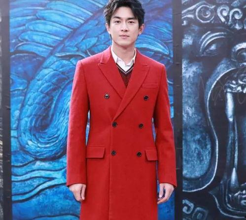 男明星网红穿搭外套,时尚潮流的街头演绎