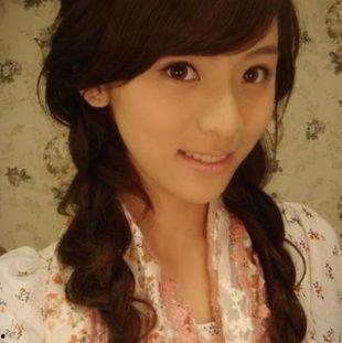 最新明星网红的头像女,明星头像女生引领时尚潮流