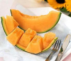 吃哈密瓜会黑嘛,吃哈密瓜真的会变黑吗？