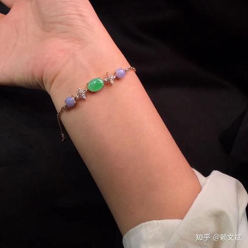 明星网红手镯手链搭配图,时尚潮流的腕间演绎