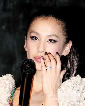 明星网红戒辣妹是谁呀,揭秘网红“戒辣妹”的真实身份与戒辣背后的故事