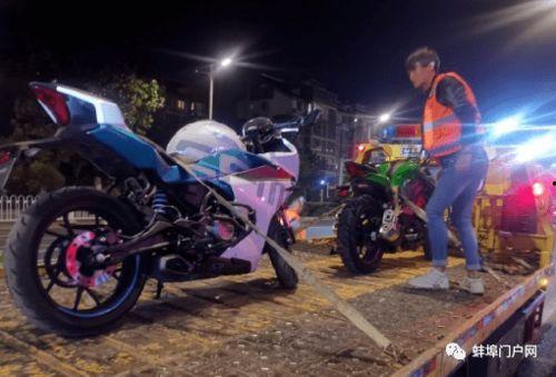 明星网红骑摩托炸街,明星风采与街头文化的碰撞