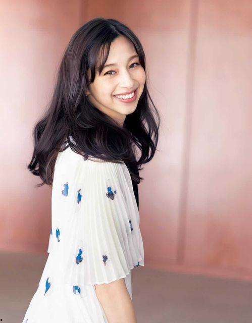 女明星网红差别很大吗,形象差异背后的多重解读