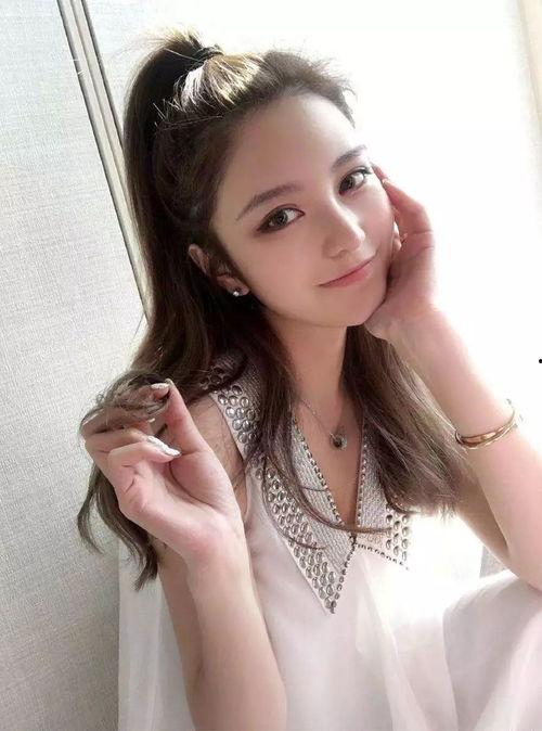 开颌好看的明星网红,跟随明星网红学美颜秘诀