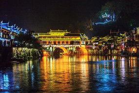 明星网红在凤凰古城,明星效应下的古城新风尚