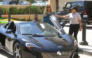 女明星网红跑车是谁,尽显时尚风采